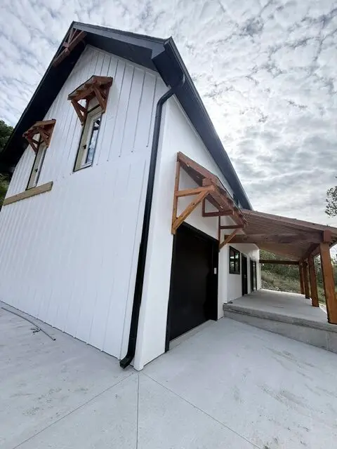 Seamless Gutter Installation Metamora — gutters